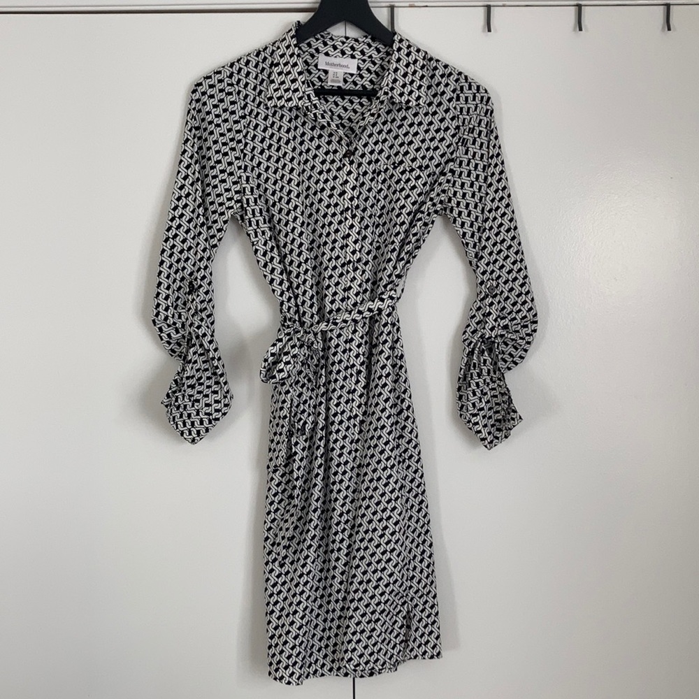 Motherhood Maternity Black/White Button Down Dress, Small